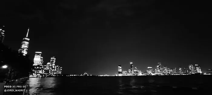 Hudson River Park Lookout Picture 3