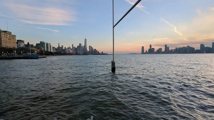 Hudson River Park Lookout Picture 5