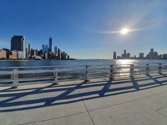 Pier 34 at Hudson River Park Picture 9