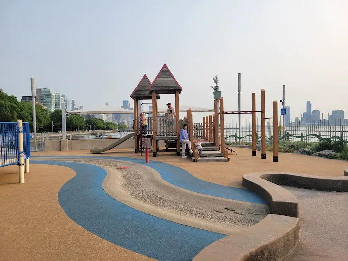 Pier 51 at Hudson River Park Picture 3