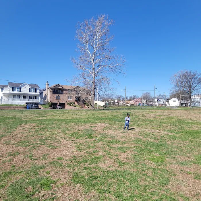 Elizabeth River Park Picture 8