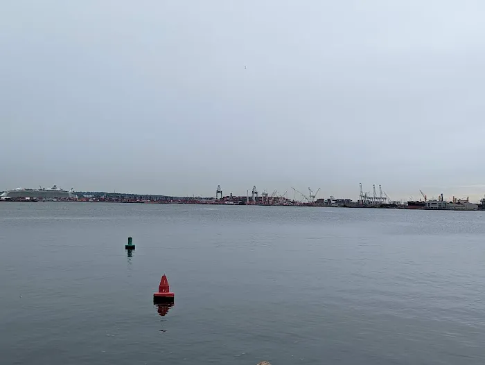East Jetty (Kayak) Picture 1