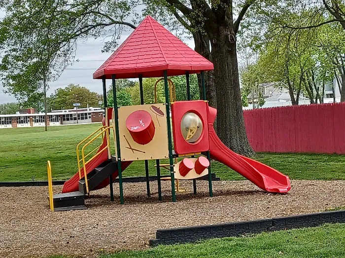4th St Park, Port Reading Picture 9