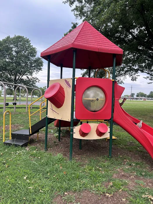 Children Park 4th street park Picture 1