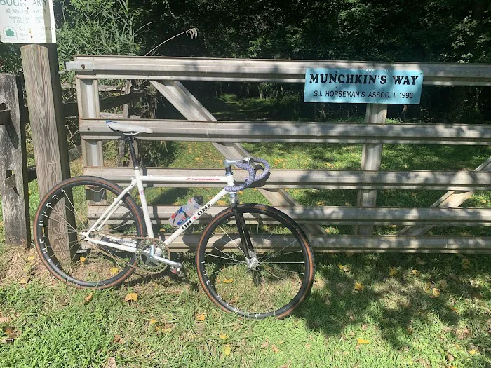 Munchkin's Way Horse Trail Picture 1