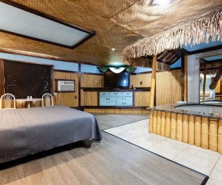 Bentley Motel