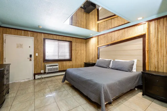 Bentley Motel Picture 7