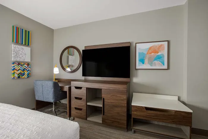 Hampton Inn Linden Picture 4