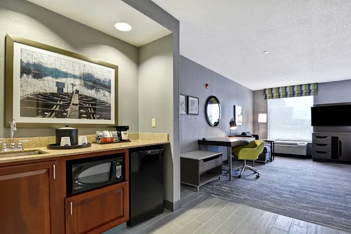 Hampton Inn & Suites Newark-Harrison-Riverwalk Picture 3