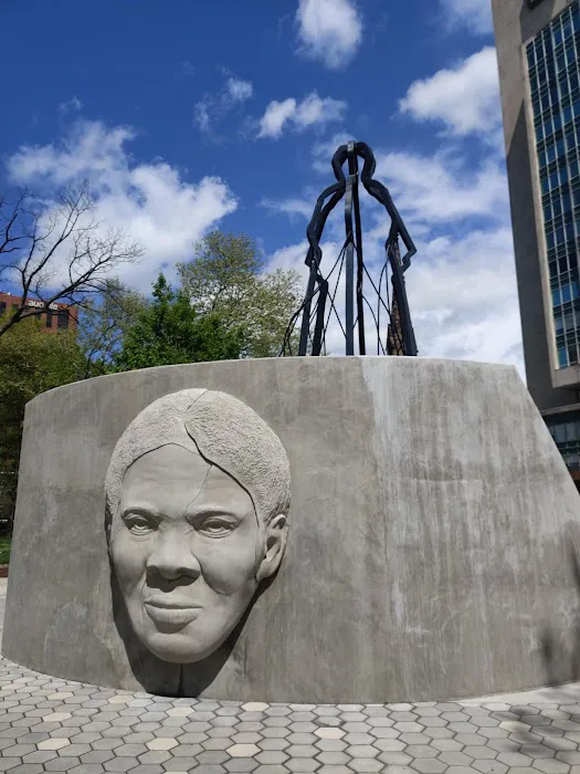 Harriet Tubman Square Picture 7