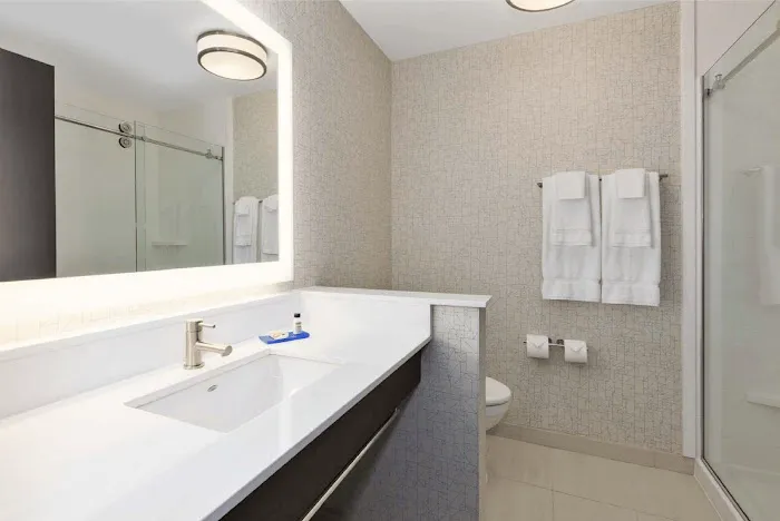 Holiday Inn Express & Suites Jersey City - Holland Tunnel by IHG Picture 2