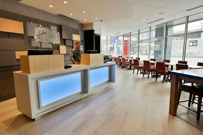 Holiday Inn Express & Suites Jersey City - Holland Tunnel by IHG Picture 5