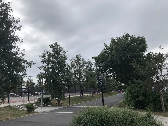 Berry Lane Park Dog Run Picture 3