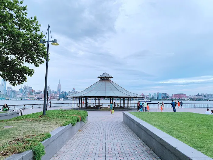 Hoboken Riverside Park Picture 8