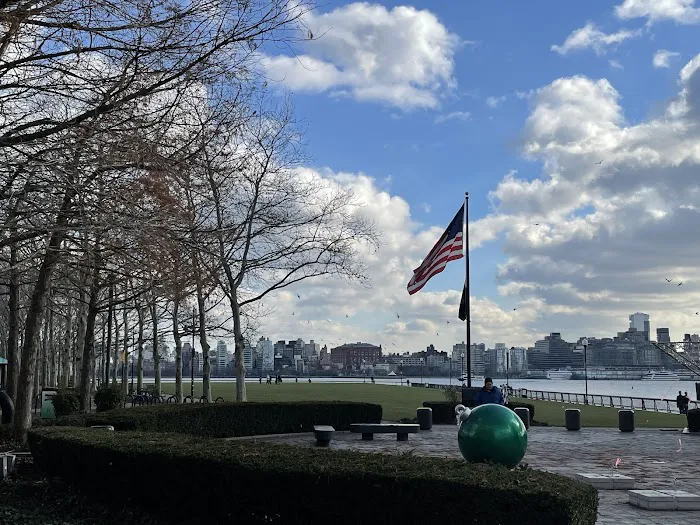 Pier A Fountain Picture 1
