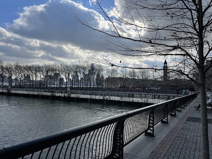 Pier A Fountain Picture 4