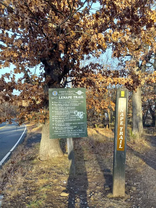 Eagle Rock Reservation Trail Parking Picture 7