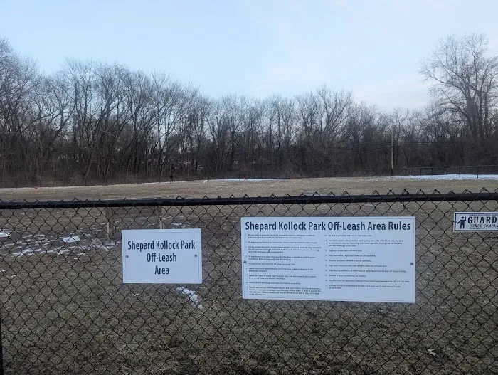 Off-Leash Dog Park (Shepard Kollock) Picture 6