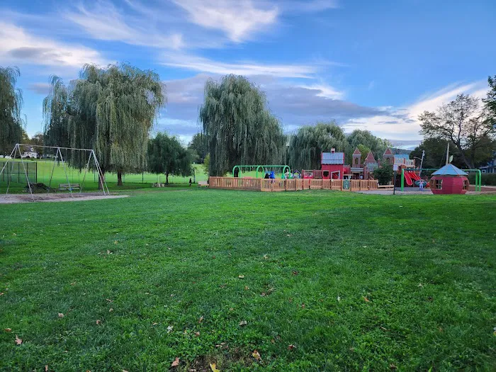 Stanley Deming Park Picture 7