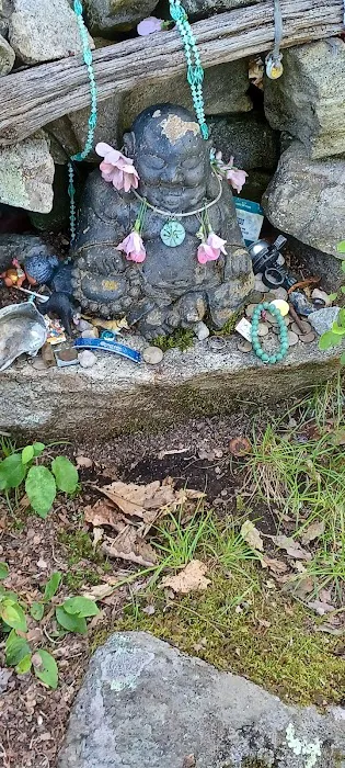 Buddha Statue, off Turkey Ridge Trail Picture 1