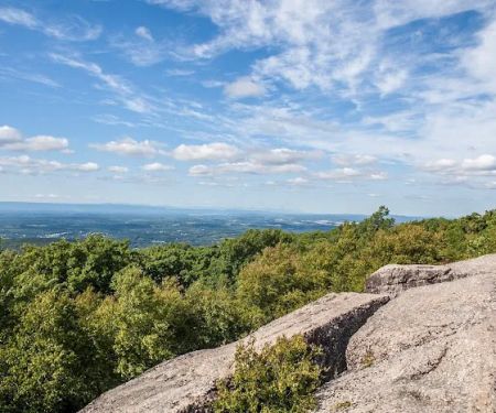 Schunnemunk Mountain Trail Head