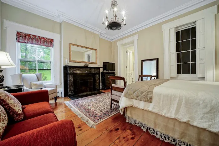 Cromwell Manor Inn Picture 7