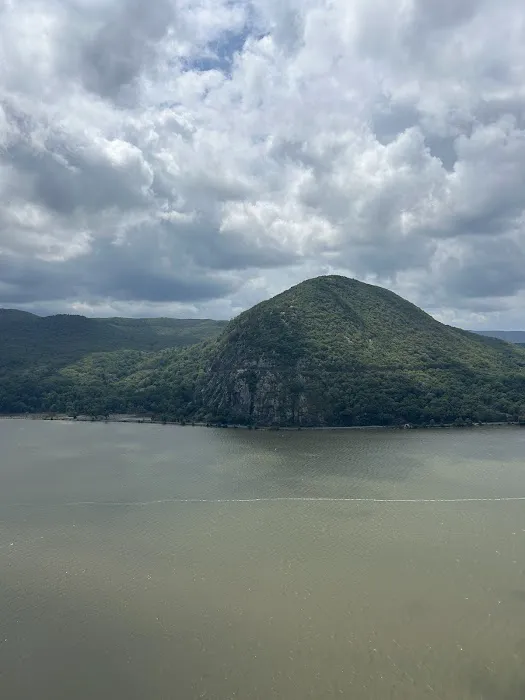Breakneck Ridge First Viewpoint Picture 6