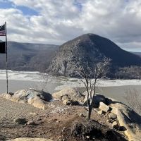 Breakneck Ridge First Viewpoint ico