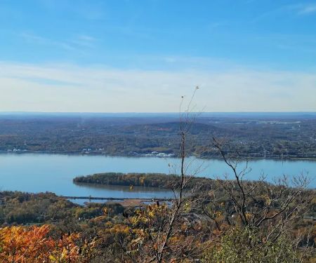Beacon Overlook