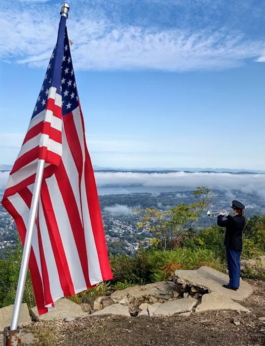 Beacon Overlook Picture 6