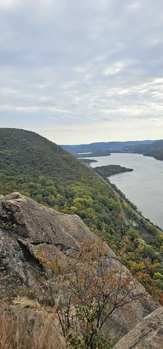 Breakneck Ridge Rock Scramble Picture 2