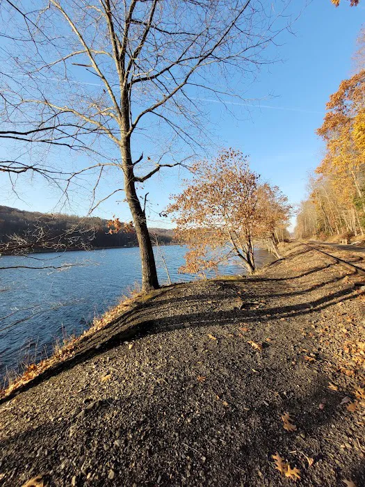 Empire State Trail - Stormville Parking Picture 7
