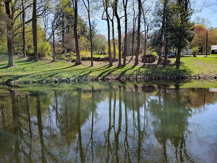 Gunther Pond Park Picture 5