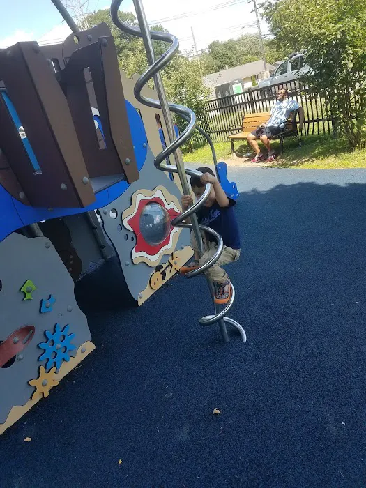 Puglio Park Picture 6
