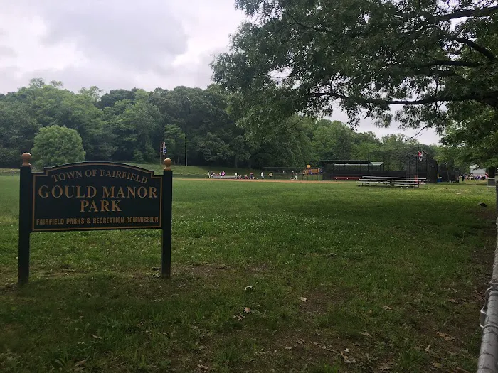 Gould Manor Park Picture 5