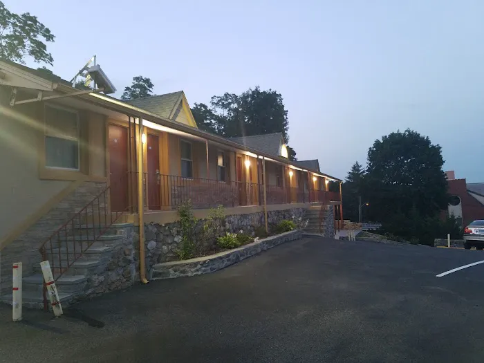 Golden Hill Inn Danbury Picture 1