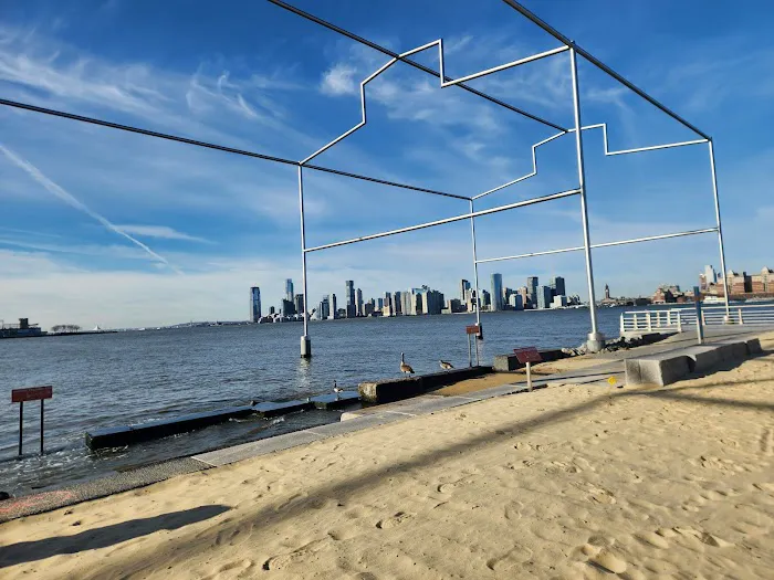 Gansevoort Beach Picture 1