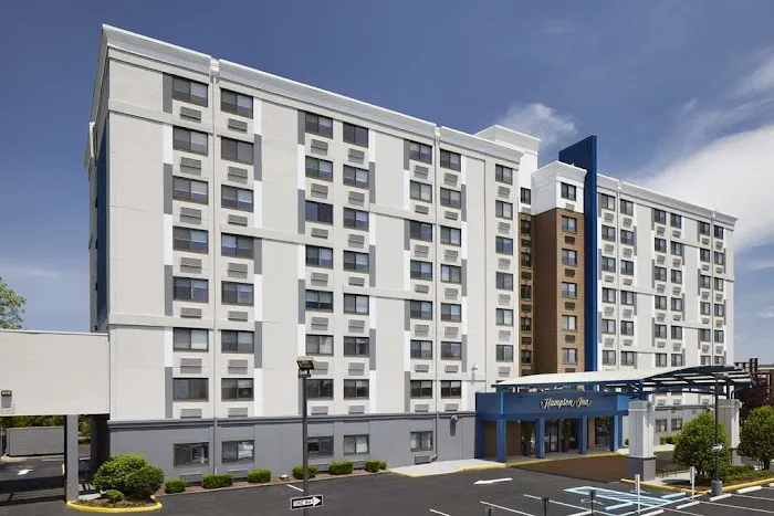 Hampton Inn Newark Airport Picture 2