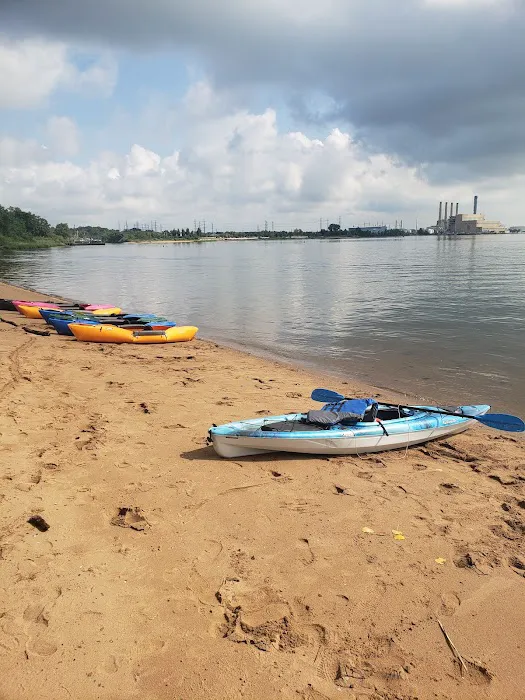 Kayak Launch Captain Carlsen Park Picture 8