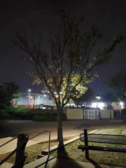 Captain Carlsen Park Picture 2