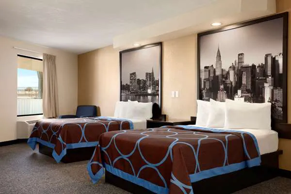 Super 8 by Wyndham Rahway/Newark Picture 5