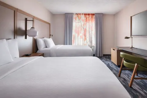 Fairfield Inn & Suites Woodbridge Picture 3