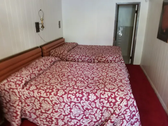 Douglas Motel Picture 8