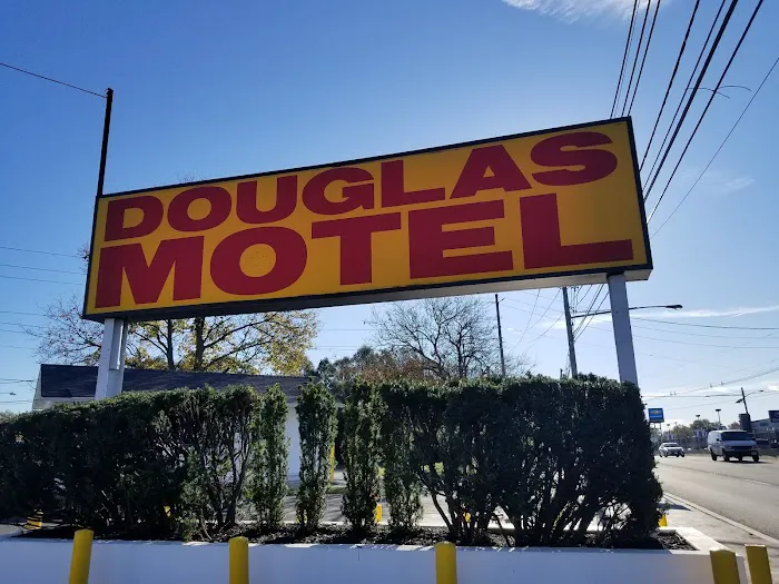 Douglas Motel Picture 5