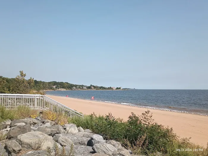 Wolfe's Pond Park Picture 6