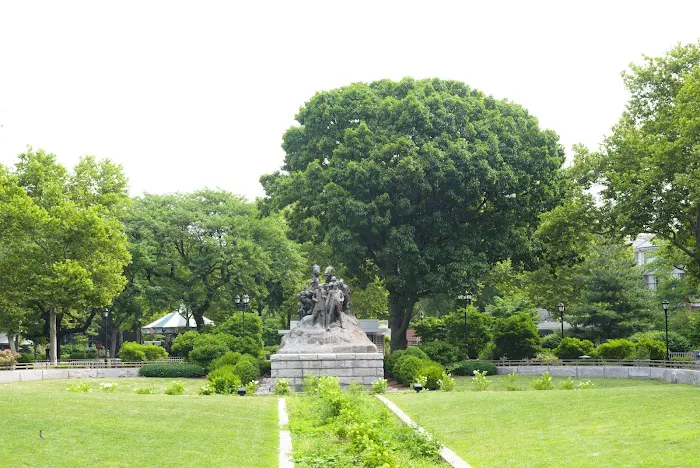 Military Park Picture 10