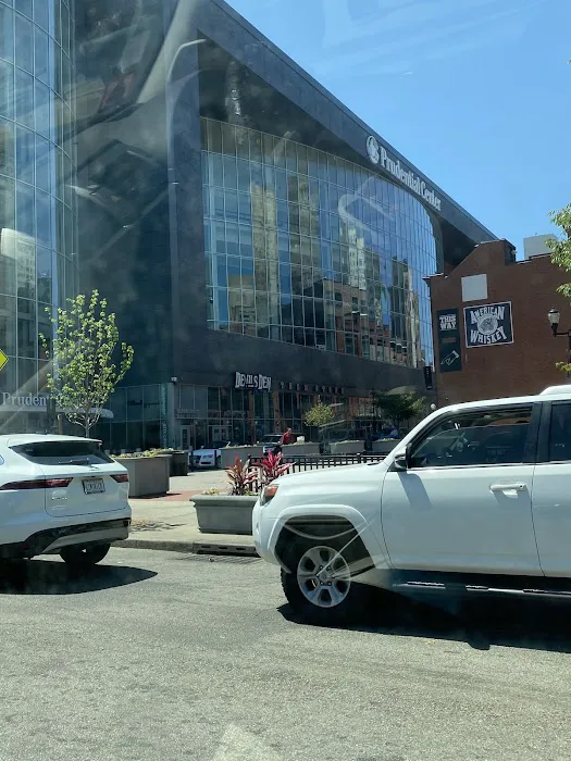 Championship Plaza Picture 6