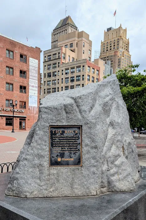 Championship Plaza Picture 4