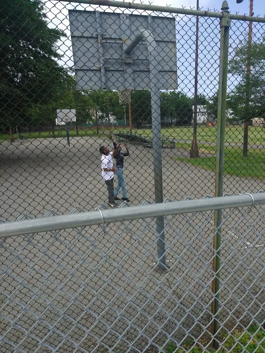 Oval Park Picture 8