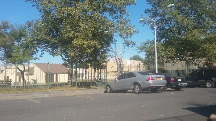 Oval Park Picture 1